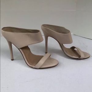 Fifth City Women’s Stiletto 5” Heels Beige Size 10